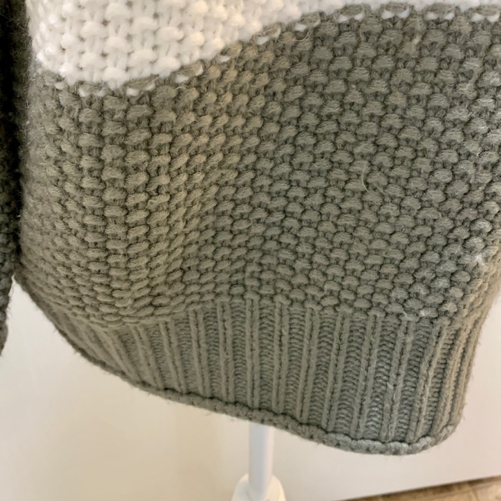 SAODIMALLSU SLOUCHY STYLE TURTLENECK STRIPED SWEATER - Picture 8 of 12